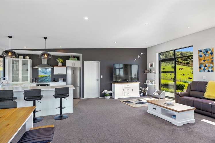 695F Chester Road West Taratahi_5